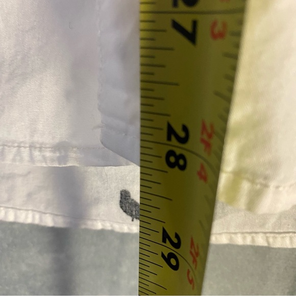 White Button Down Shirt Black Bird All Over Print Women’s Sz L Acadamia Unique - Picture 9 of 9